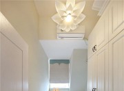 溫馨的北歐風(fēng)格復(fù)式臥室衣柜裝修效果圖 溫馨的北歐風(fēng)格復(fù)式臥室衣柜裝修效果圖