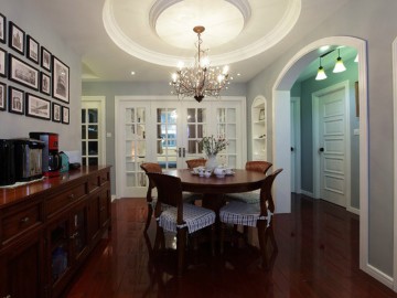 沉穩端莊美式110平米三居室餐廳吊頂裝修效果圖
