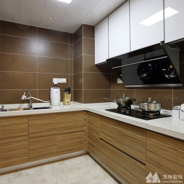 現代個性歐式風格100平米二居室廚房櫥柜裝修效果圖