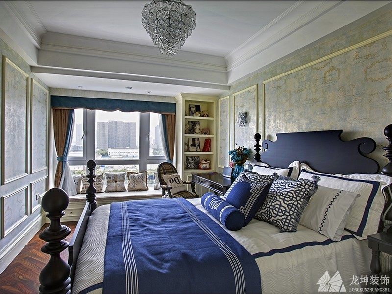 現代經典歐式120平米三居室臥室吊頂裝修效果圖
