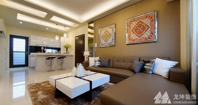 現代質感歐式100平米二居室客廳背景墻裝修效果圖