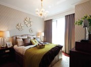 精致優(yōu)雅歐式風格130平米三居室臥室背景墻裝修效果圖