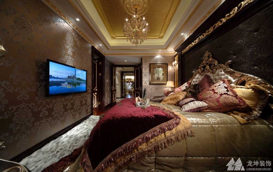 金碧輝煌歐式風格140平米三居室臥室吊頂裝修效果圖