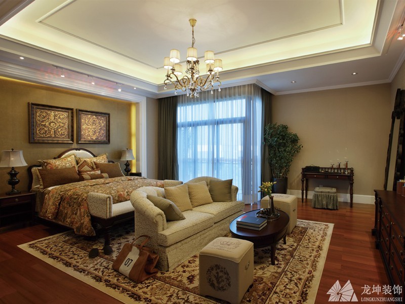 歐式優雅大氣130平米三居室臥室背景墻裝修效果圖