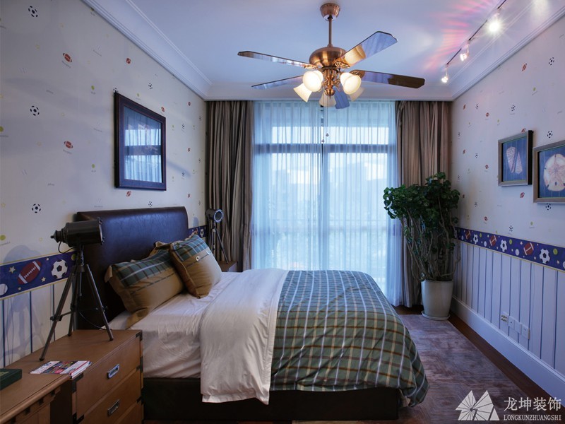 歐式優雅大氣130平米三居室兒童房吊頂裝修效果圖