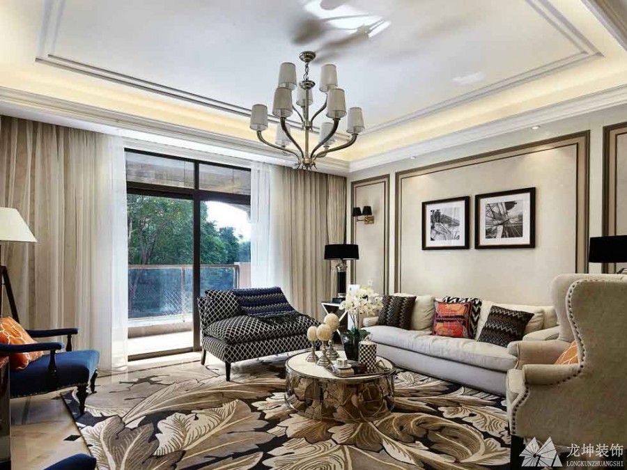 歐式樸實優雅130平米三居室客廳吊頂裝修效果圖
