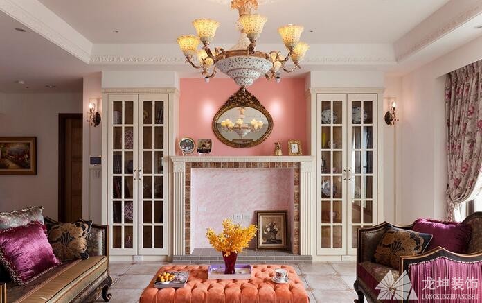 歐式鄉村休閑280平米別墅客廳背景墻裝修效果圖