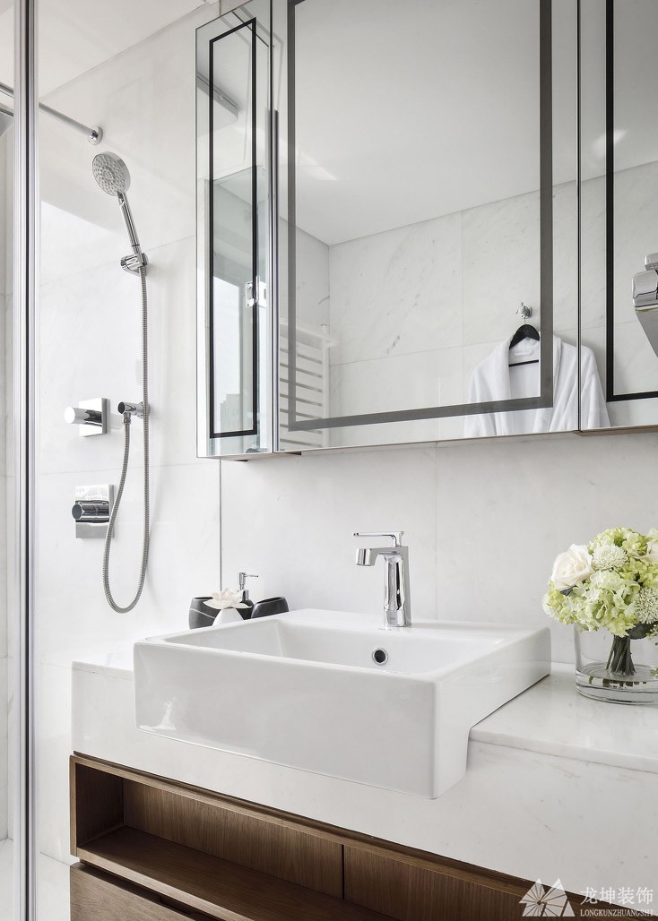 中式山水靜雅120平米三居室衛生間浴室柜裝修效果圖