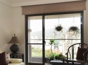 中式緊密連貫90平米二居室陽(yáng)臺(tái)裝修效果圖