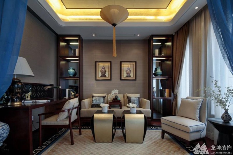 新中式沉穩大氣120平米三居室客廳背景墻裝修效果圖
