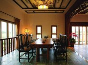 暗紅古風(fēng)中式300平米別墅餐廳吊頂裝修效果圖