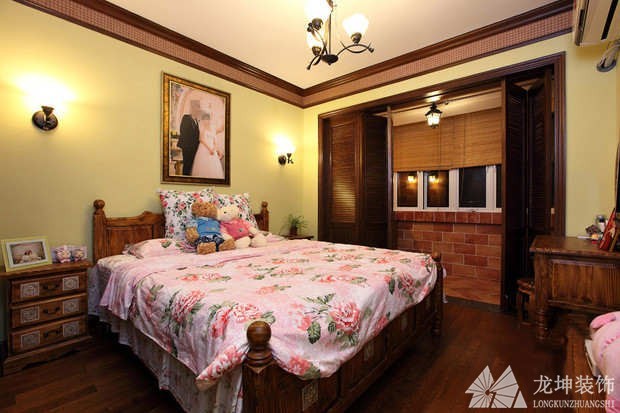 碎花裝飾田園風格85平米二居室臥室背景墻裝修效果圖