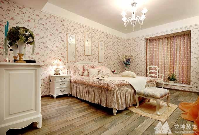 濃郁清新田園風(fēng)格90平米二居室臥室背景墻裝修效果圖