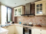 優(yōu)雅浪漫田園風(fēng)格95平米二居室廚房櫥柜裝修效果圖