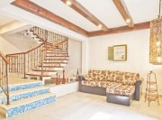 原木精致田園風格220平米別墅客廳背景墻裝修效果圖