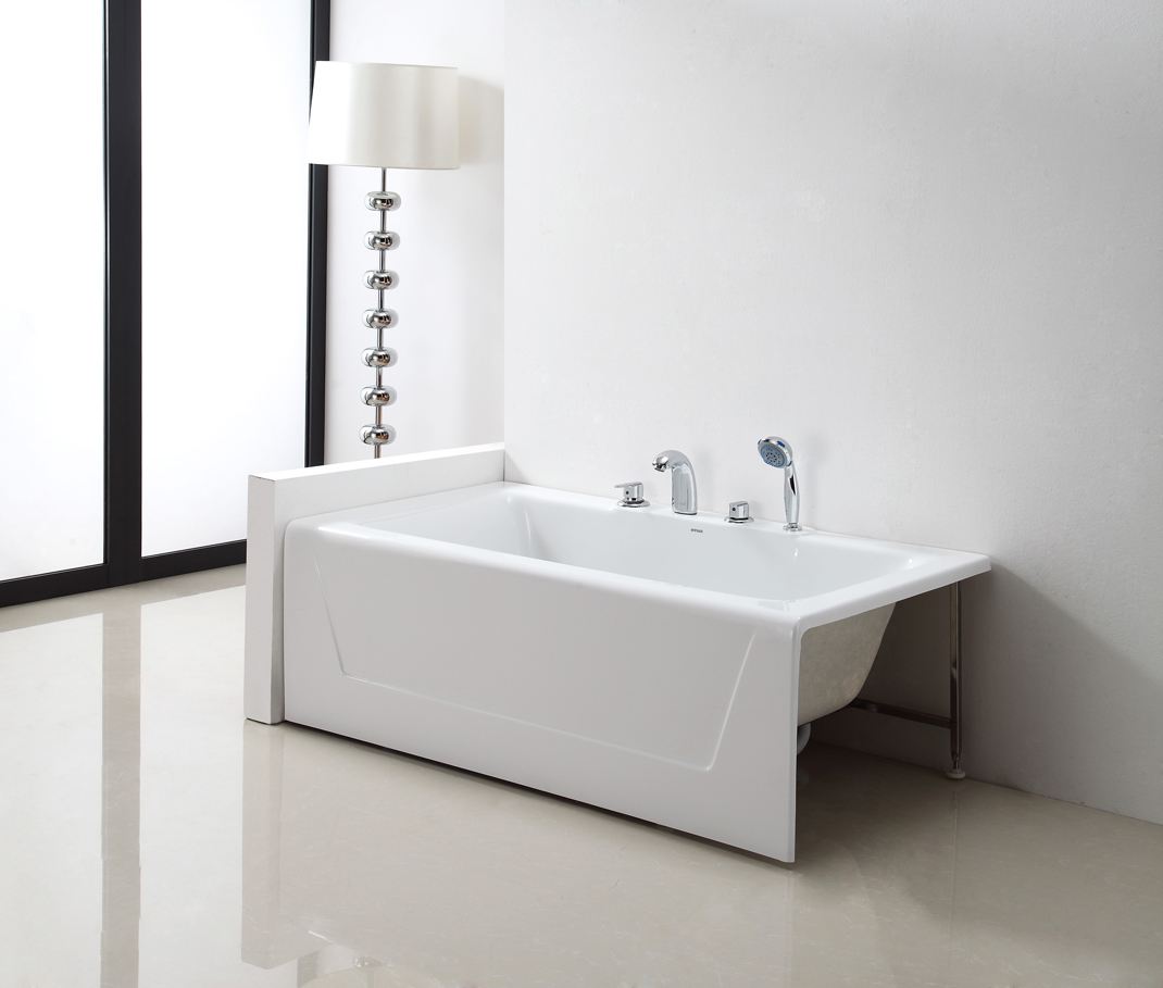 不同浴缸材質的特點