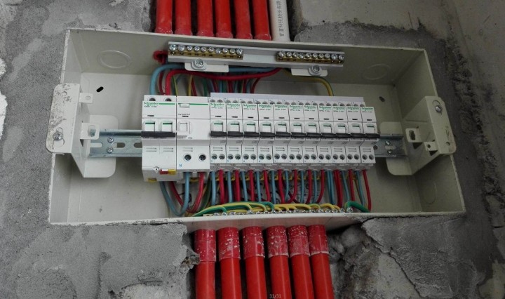 強電和弱電的區別 強電和弱電的區別